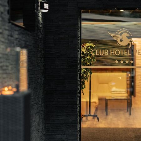 Club Hotel Pegasus Tiszaug Exteriér fotografie