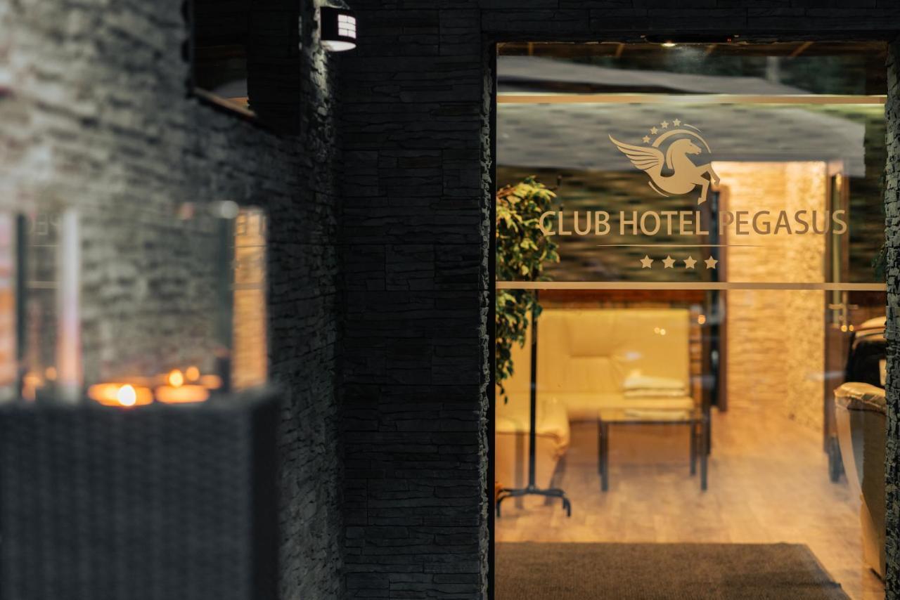 Club Hotel Pegasus Tiszaug Exteriér fotografie