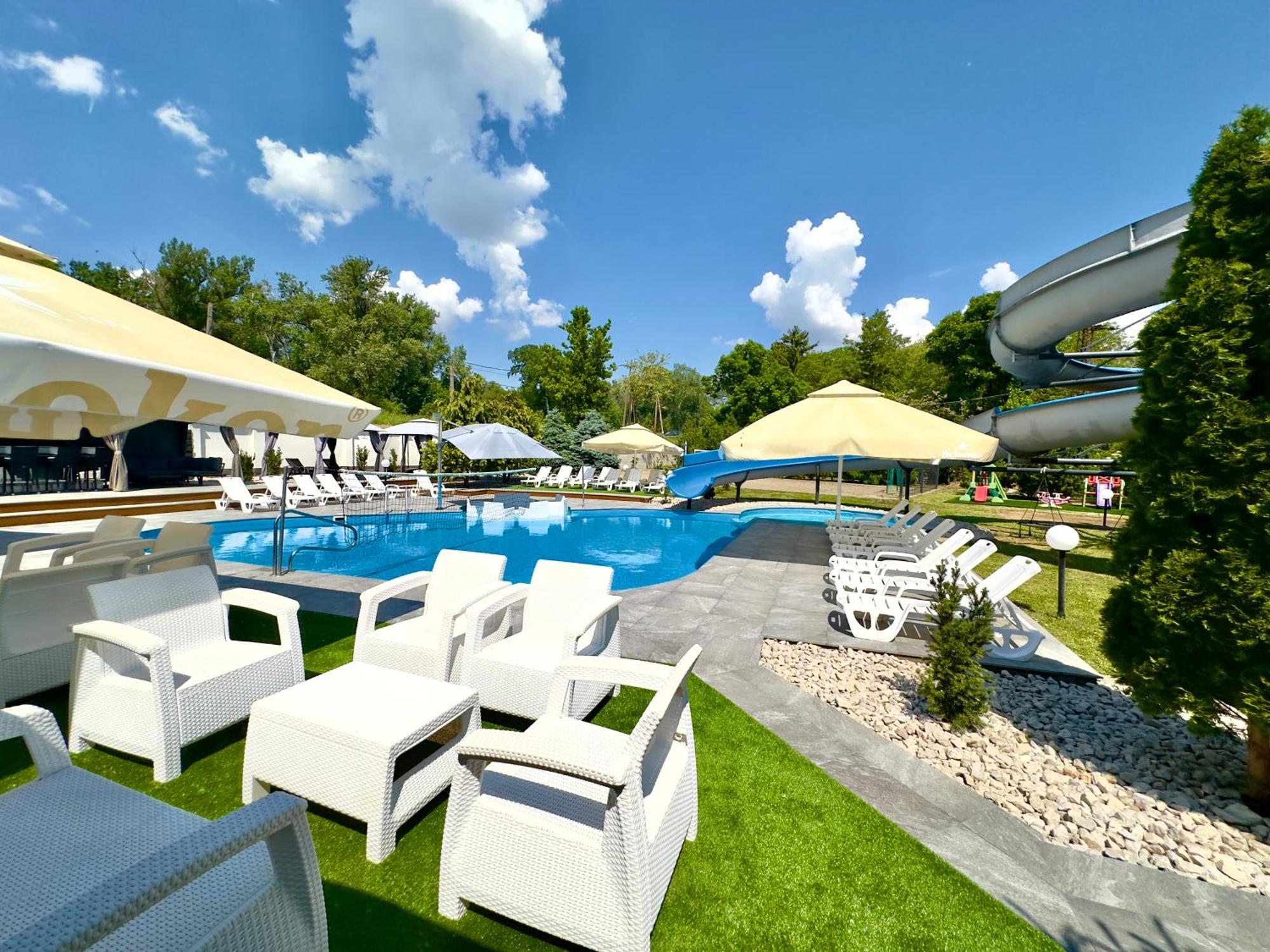 Club Hotel Pegasus Tiszaug Exteriér fotografie